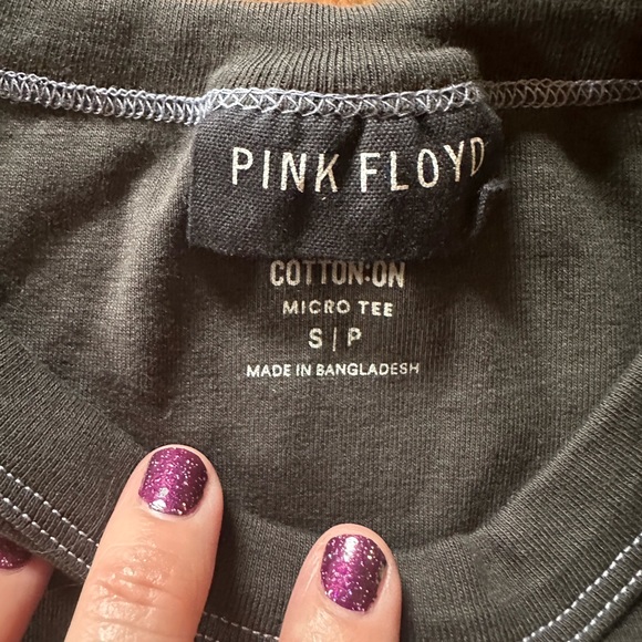 🌈 Pink Floyd cropped micro tee T-Shirt size small 🌈 - Picture 3 of 6